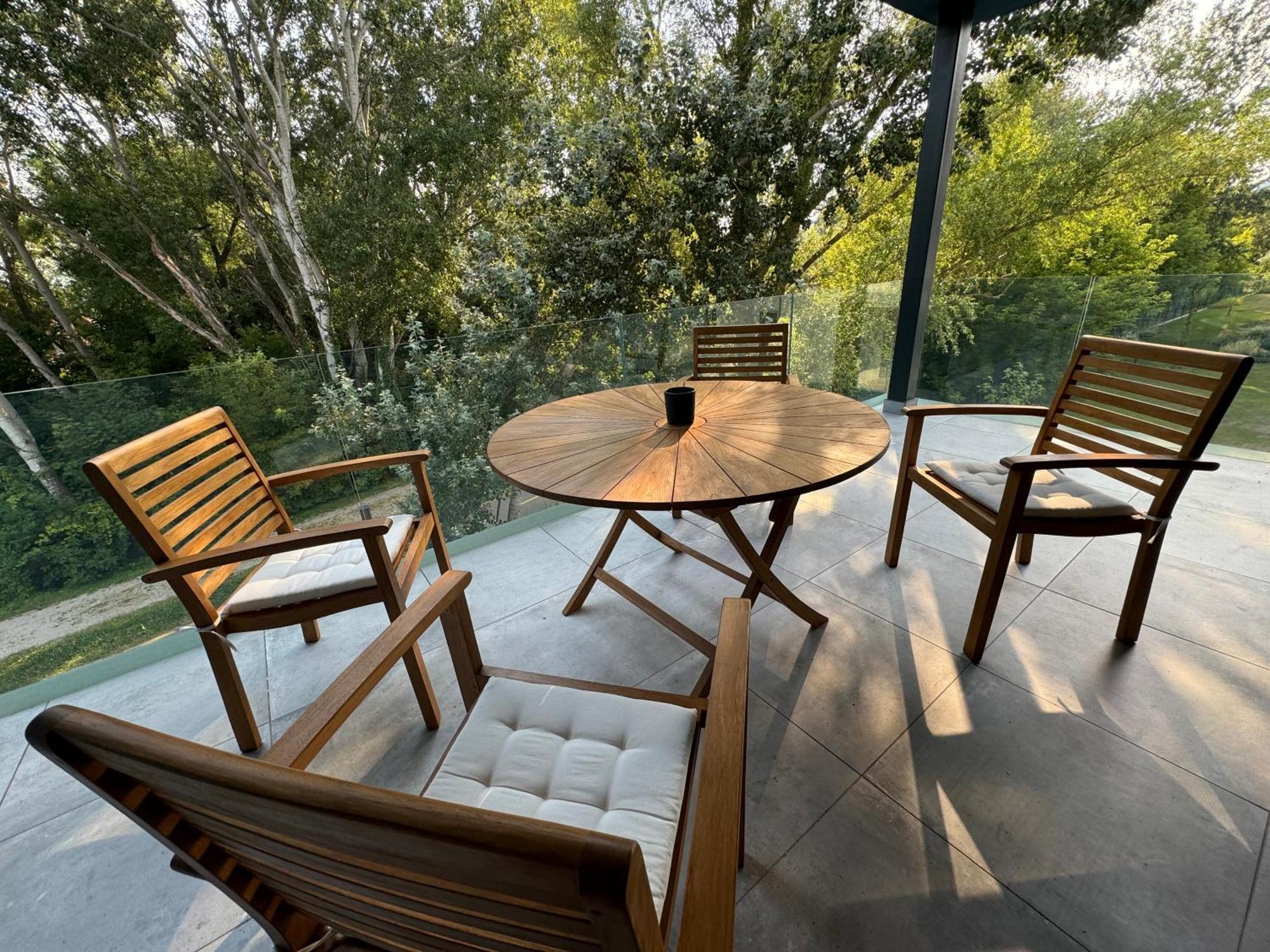 Willow Nest Apartment